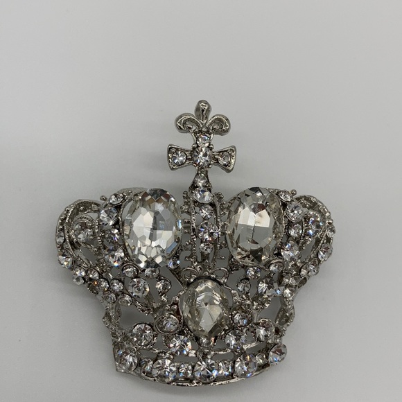 NWT White Rhinestone Crown Pin Brooch - Picture 3 of 5